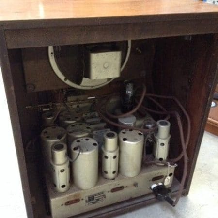 Radio Grammont modello 616 del 1936 non funzionante con 6 valvole e sintonia