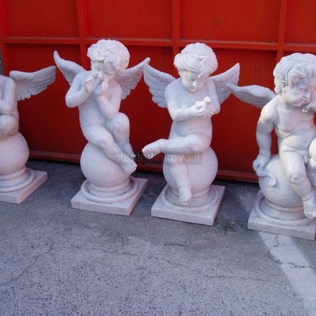 Set di 4 Angeli in Marmo di Carrara rappresentanti le quattro stagioni.