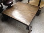 9003444.jpg Tavolino 4 ruote industrial in legno massello e ferro con ruote funzionali e design robusto