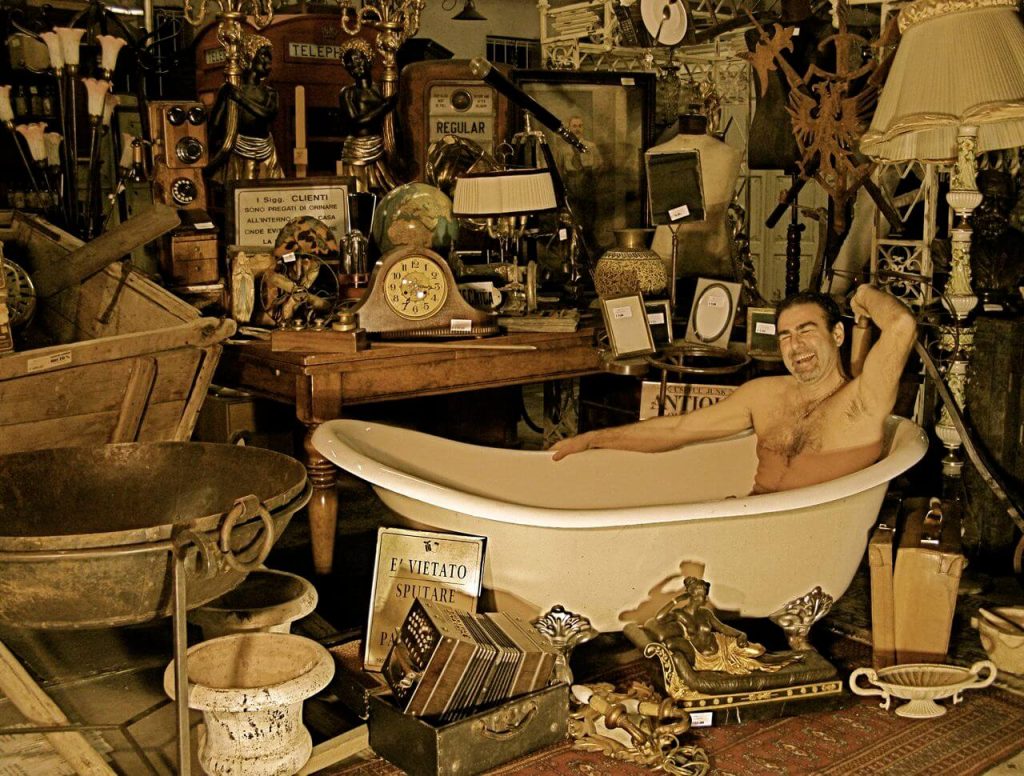Showroom di Niente di Nuovo a Brescia - Antiquariato e Design Vintag