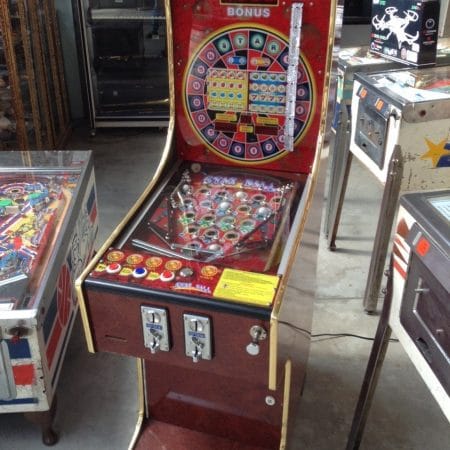 Gioco cabinet Star Ball da bar vintage con ticket cartacei.