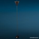 Piantana LISCIA CON BASE NERA E CONO IMBUTO