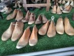 Coppia di forme da scarpa in legno