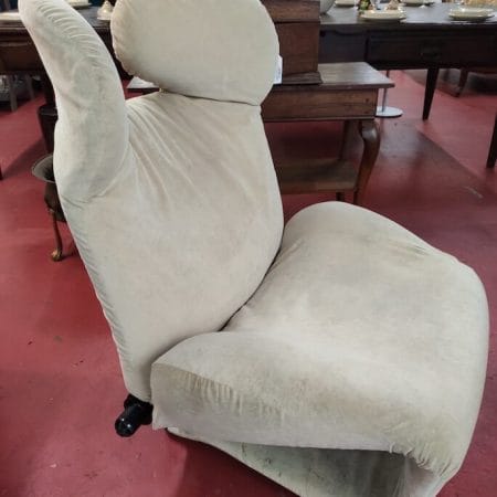 Poltrona 11 WINK di Cassina trasformabile in chaise longue