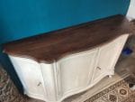 Credenza 4 ante provenzale in legno massello bianco con piano naturale