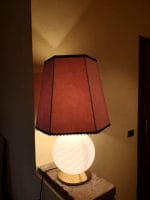 38840.jpg Lampada da soggiorno con base in vetro e paralume rosa
