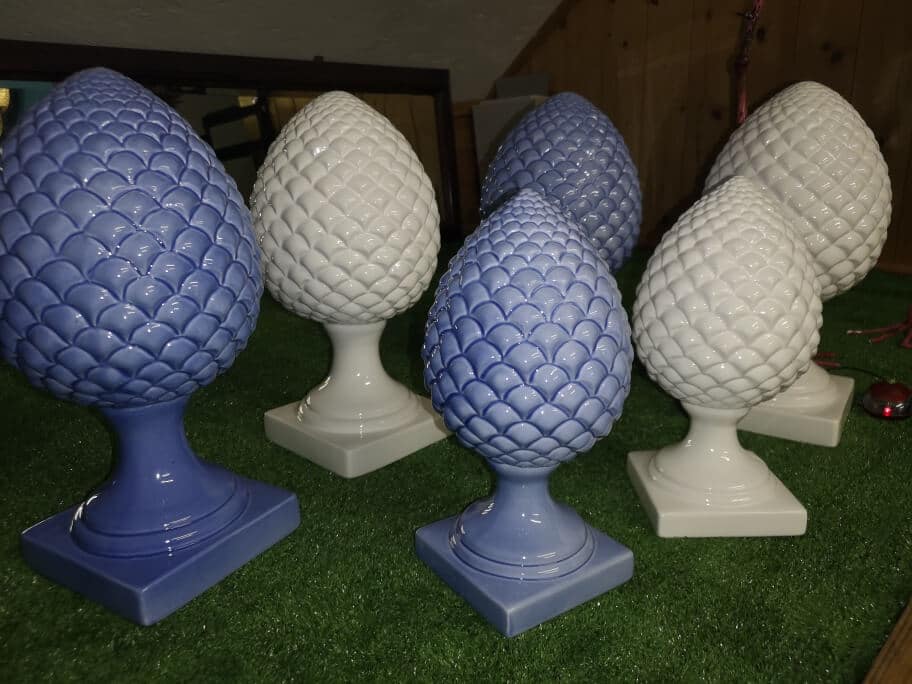 Pigna ornamentale in ceramica di Bassano, 38 cm