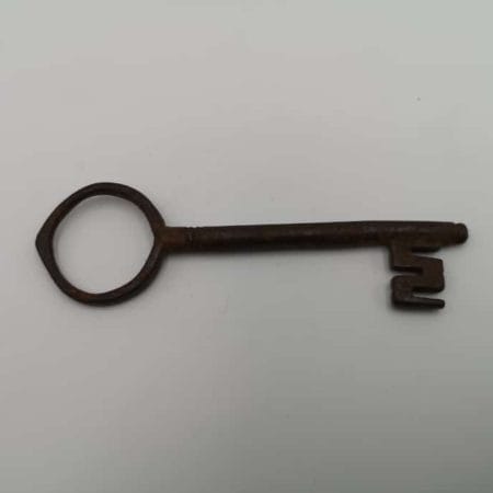 Antica chiave in ferro forgiato 10 cm