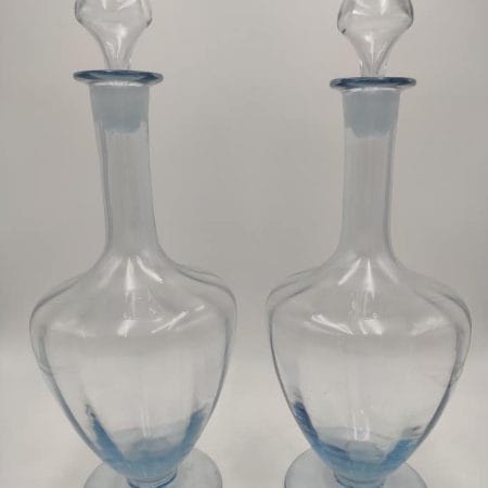 Coppia di bottiglie in vetro soffiato anni '60, azzurro