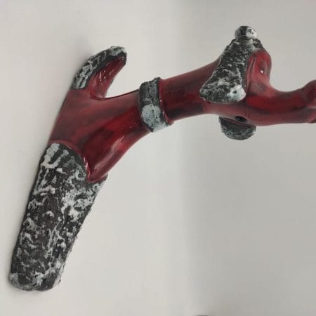 Coppia di appendiabiti da muro a forma di bassotto con smalto effetto lavico rosso e nero