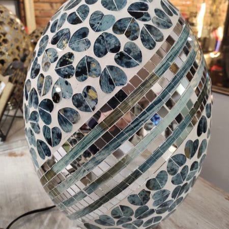 Lampada a uovo mosaico grande in vetro azzurro con specchi