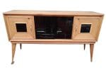 Credenza sideboard stile Ico Parisi in quercia con vano bar e vetro nero