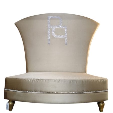 Divanetto da ingresso a schienale alto con decorazione in strass