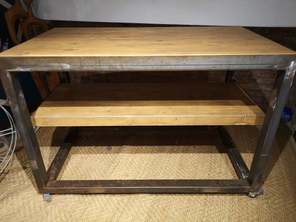 39932.jpg Bancone industriale in ferro e legno su ruote