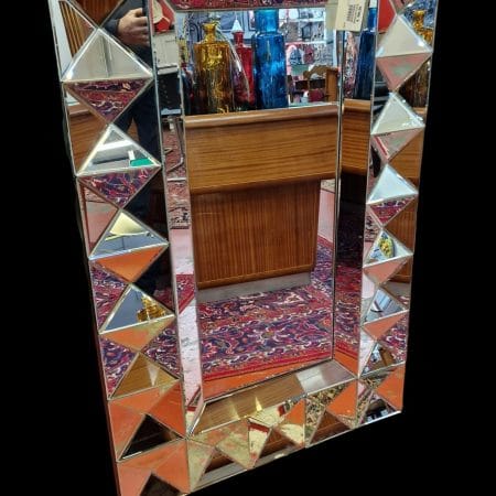 Specchiera sfaccettata con cornice a specchi