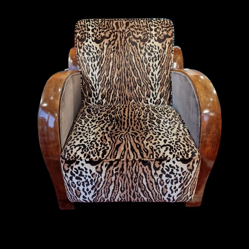 Coppia di poltrone anni '30 con rivestimento leopardato in stile Art Deco