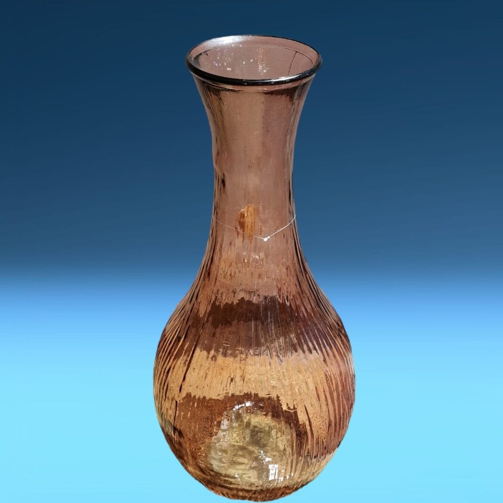 Vaso rigato in vetro riciclato con base bombata H 75