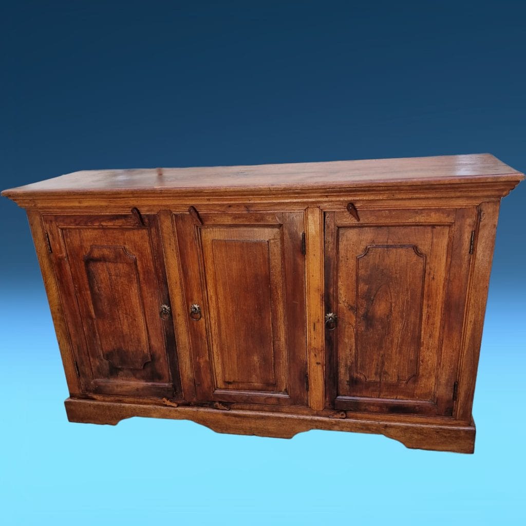 04552.jpg Credenza in massello di teak stile country rustico con tre ante
