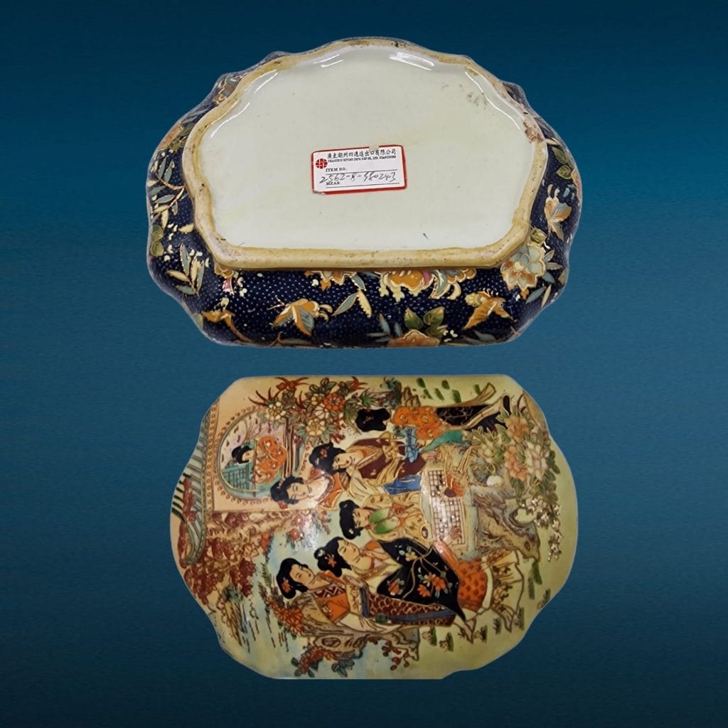 Antica bomboniera Satsuma giapponese primi '900 in ceramica decorata