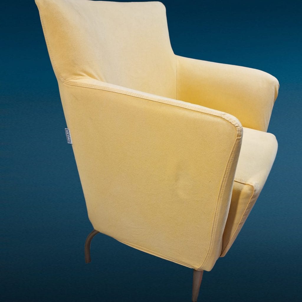 Poltroncina imbottita Somaschini sfoderabile disponibile in blu e giallo