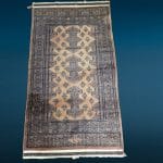 Tappeto Boukhara in lana beige, annodato a mano