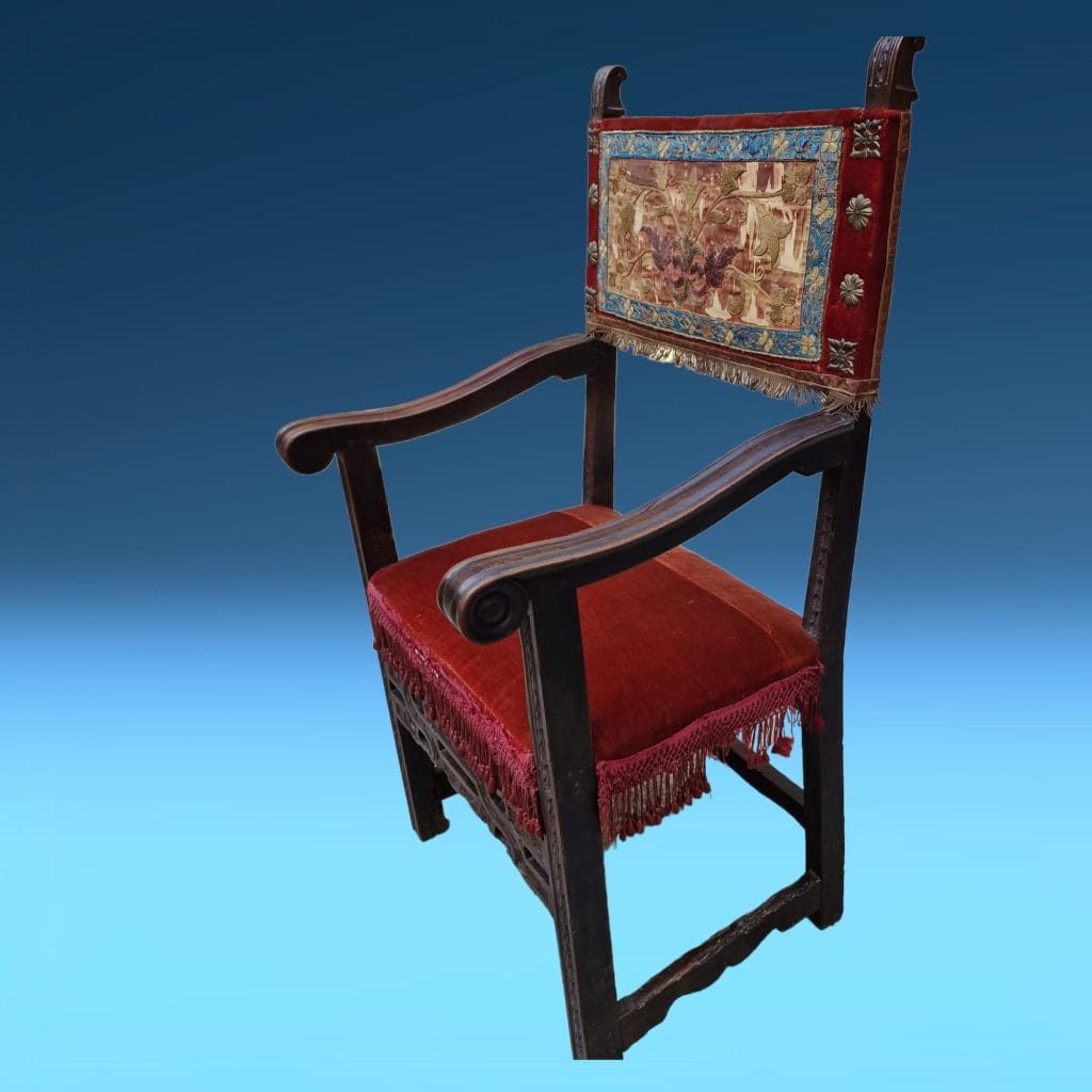 Scopri l'eleganza senza tempo della poltroncina rustica a cartella in noce del XVII secolo, completa di certificato di autenticità.