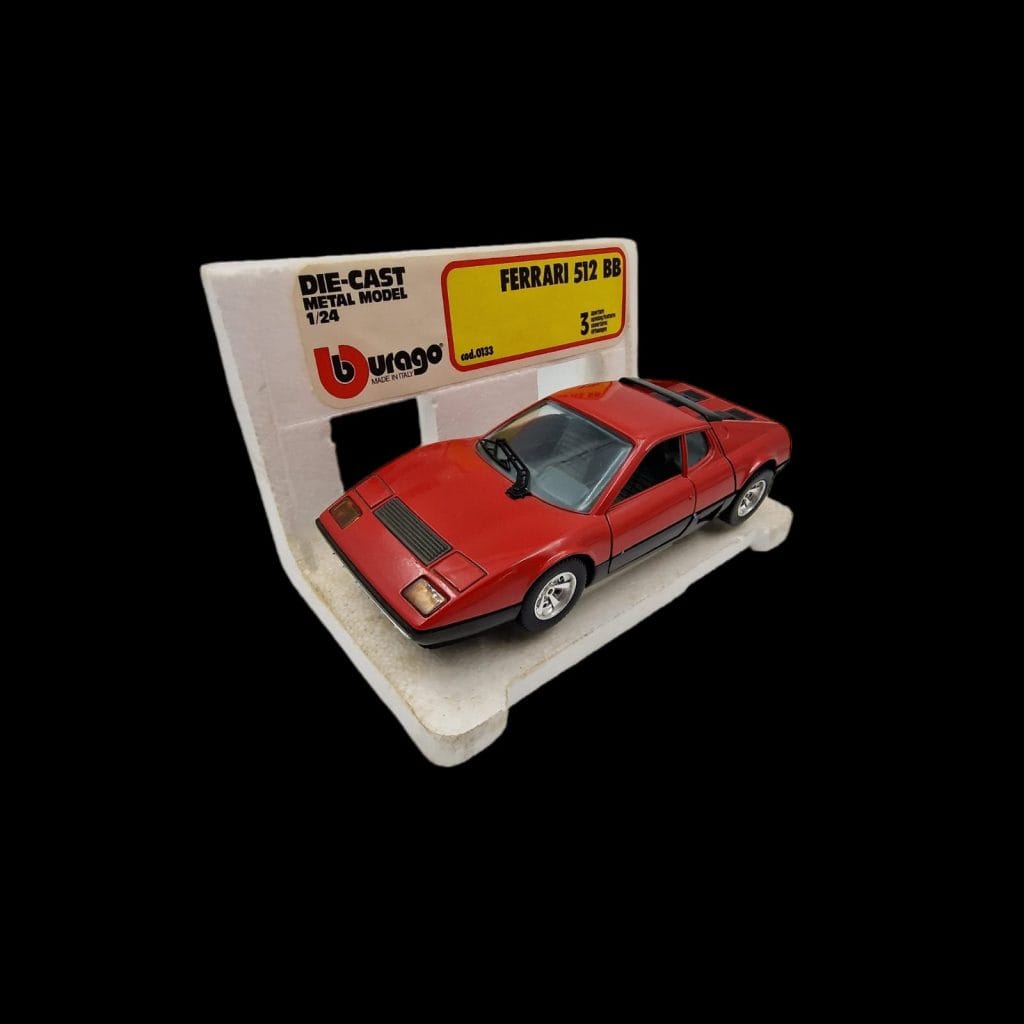 Modellino Ferrari 512 BB Burago in scala 1:24 con scatola