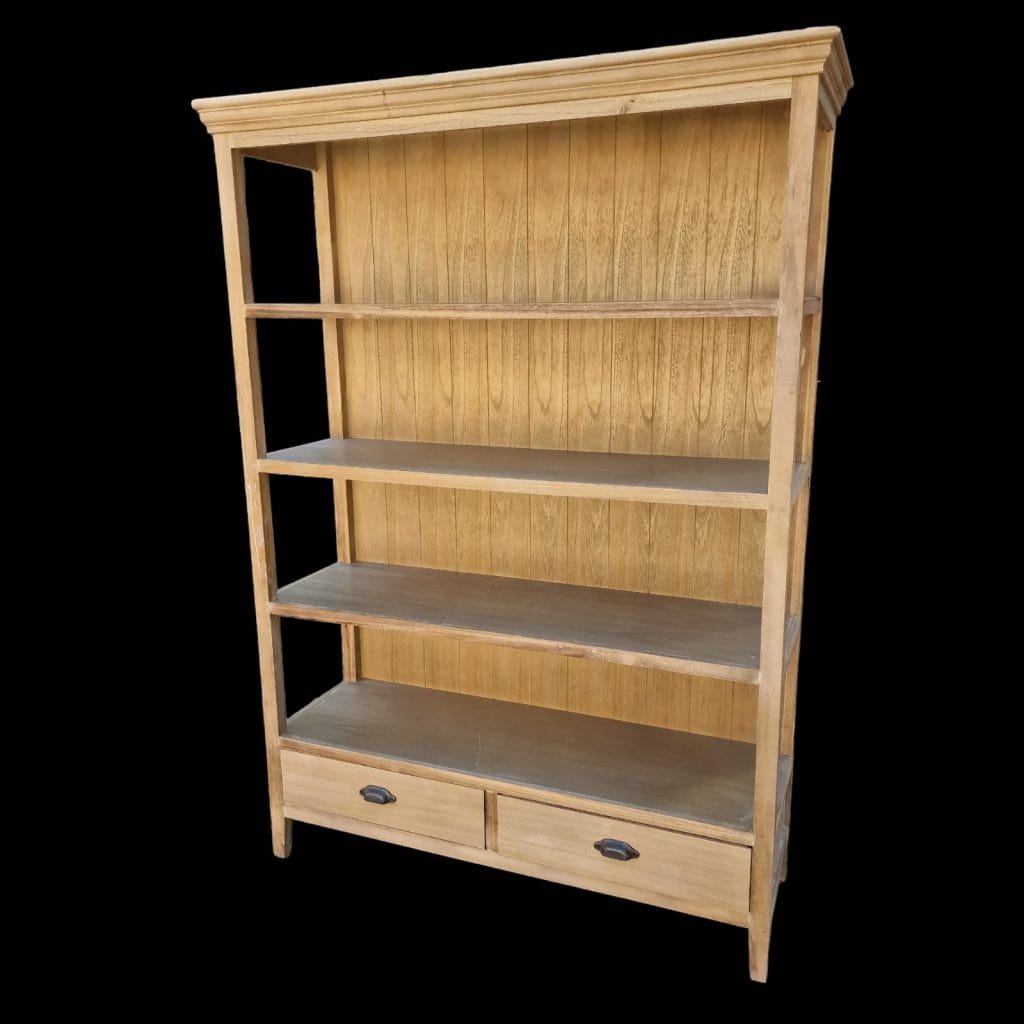 Mobile libreria in legno con scaffali aperti e cassetti