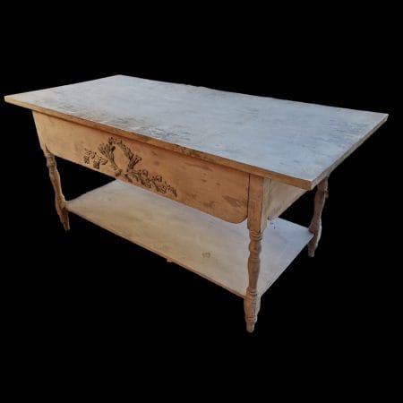 Mobile bancone provenzale in stile shabby chic con finitura chiara e dettagli vintage