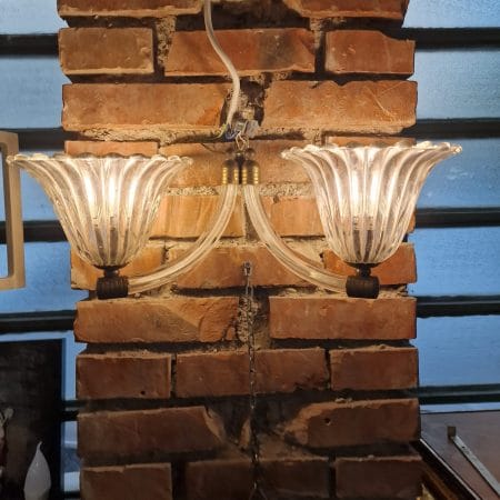 Applique due luci in vetro di Murano con campanelle in vetro soffiato e bracci gessati