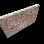 Antica pietra incisa Jainista con preghiera in sanscrito e simboli indiani.