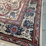 04612_2.jpg Tappeto persiano Isfahan originale certificato con motivi floreali e vello in buone condizioni