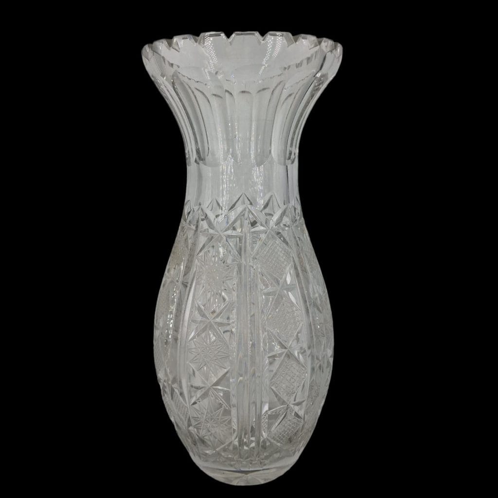 40900.jpg Vaso da fiori in cristallo di Bohemia sfaccettato
