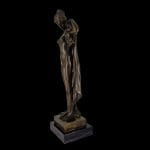 40908.jpg Scultura donna in bronzo su basamento in marmo nero, tecnica cera persa