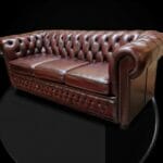 40871_2.jpg Divano a tre posti Chesterfield in pelle con doppia trapuntatura frontale