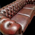 40871_4.jpg Divano a tre posti Chesterfield in pelle con doppia trapuntatura frontale
