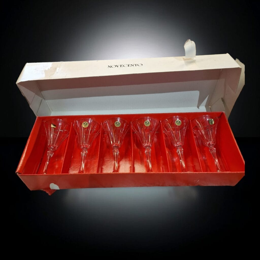 40955.jpg Set sei calici da vino in cristallo RCR modello Novecento
