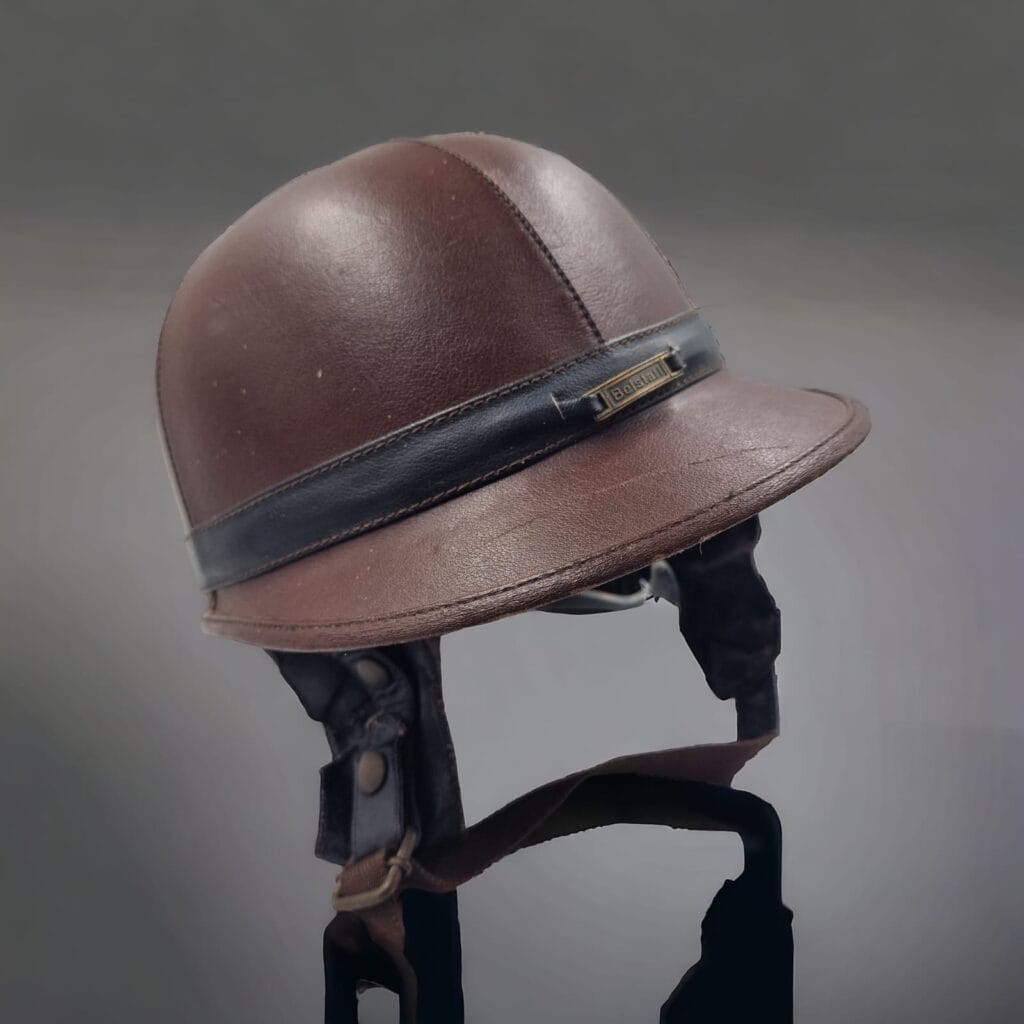 Casco Belstaff originale anni 80 in pelle vintage, in ottime condizioni
