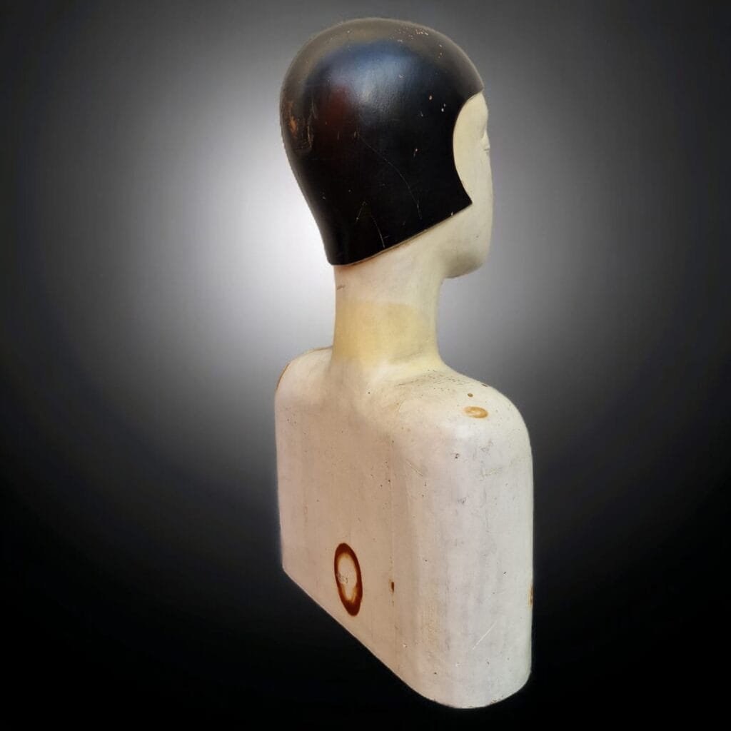 raro manichino in legno laccato