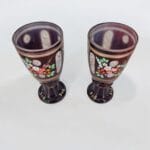 41071_1.jpg Splendido calice in vetro di Bohemia decorato a mano con motivi floreali e dettagli dorati, perfetto per aggiungere eleganza alla tua tavola.