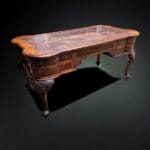 41055.jpg Antico scrittoio inglese con 5 cassetti e piano in pelle