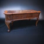41055_2.jpg Antico scrittoio inglese con 5 cassetti e piano in pelle
