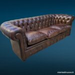 41075_2 Divano Chesterfield tre posti in pelle marrone