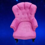 41078_4.jpg Poltrona Alcantara Kare Design rosa con gambe in legno scuro