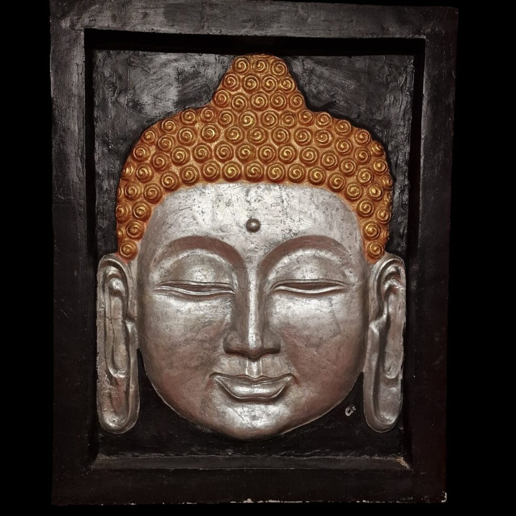 41107.jpg Pannello Buddha in vetroresina dipinto in oro e argento