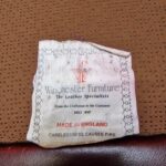 Divano Chesterfield tre posti in pelle - Winchester