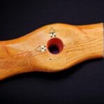 41030_4.jpg Elica in legno decorativa raffigurante una pala d’aereo, realizzata artigianalmente e perfetta per dare un tocco vintage a casa o ufficio.