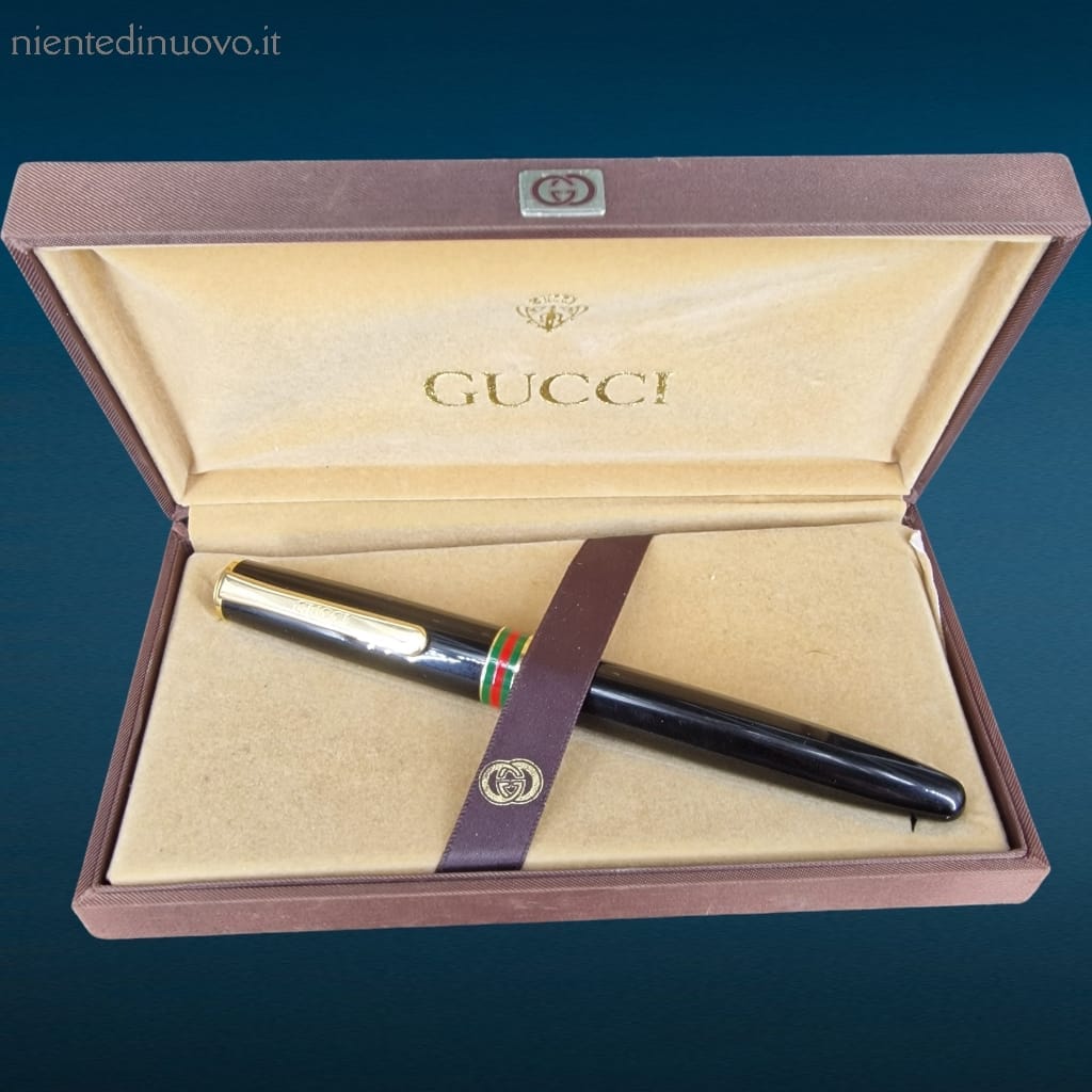 41144.jpg Penna stilografica vintage originale Gucci con scatola
