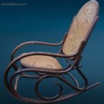 41157_3.jpg Vecchio dondolo stile Thonet in bambù con seduta e schienale in paglia di Vienna