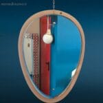 41192_5.jpg Specchio a goccia anni 60, design vintage originale, perfettamente conservato con un lieve segno sul bordo, autentico complemento d’arredo anni Sessanta.